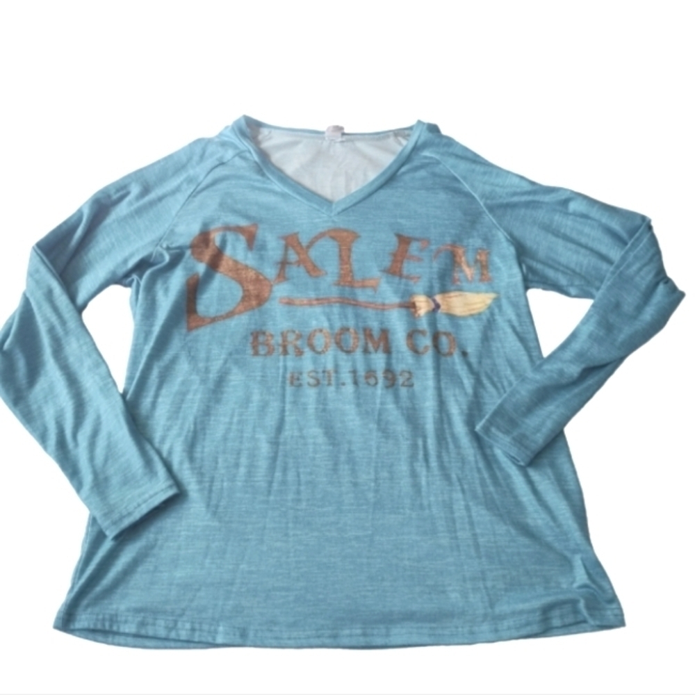 NWOT ChicYea Salem Tee SzSmall